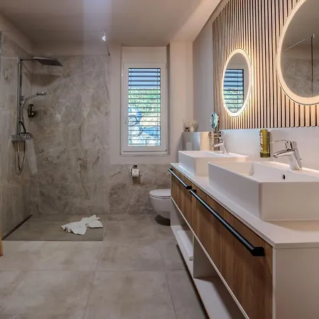 Daire Adlerblick Deluxe Seeblick Ossiacher See