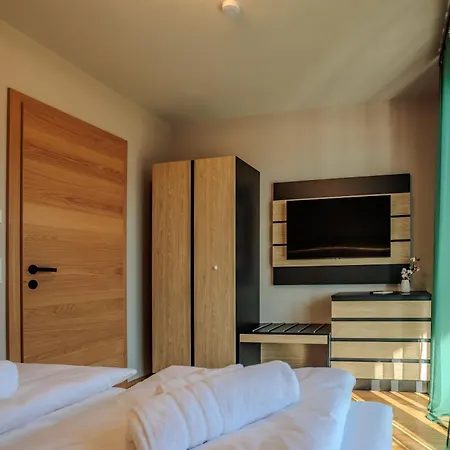 Adlerblick Deluxe Seeblick Ossiacher See *