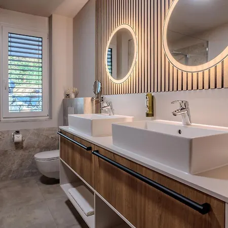 Adlerblick Deluxe Apartamento *