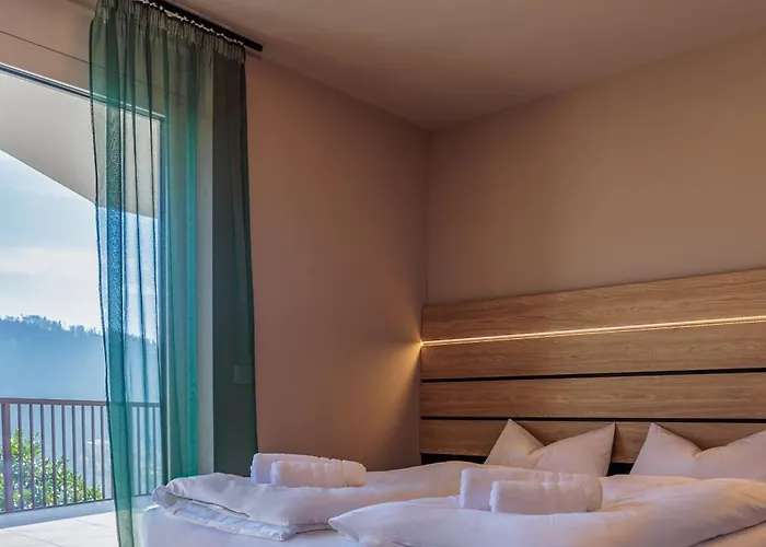 דירה Adlerblick Deluxe Seeblick Ossiacher אננהיים