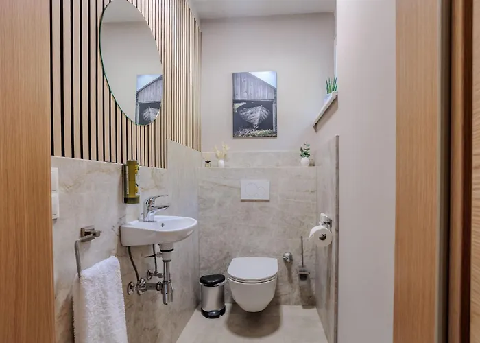 Adlerblick Deluxe Seeblick Ossiacher דירה אננהיים